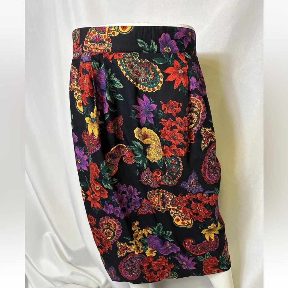 Vintage Norton McNaughton Brand Size 14 Floral Themed Skirt